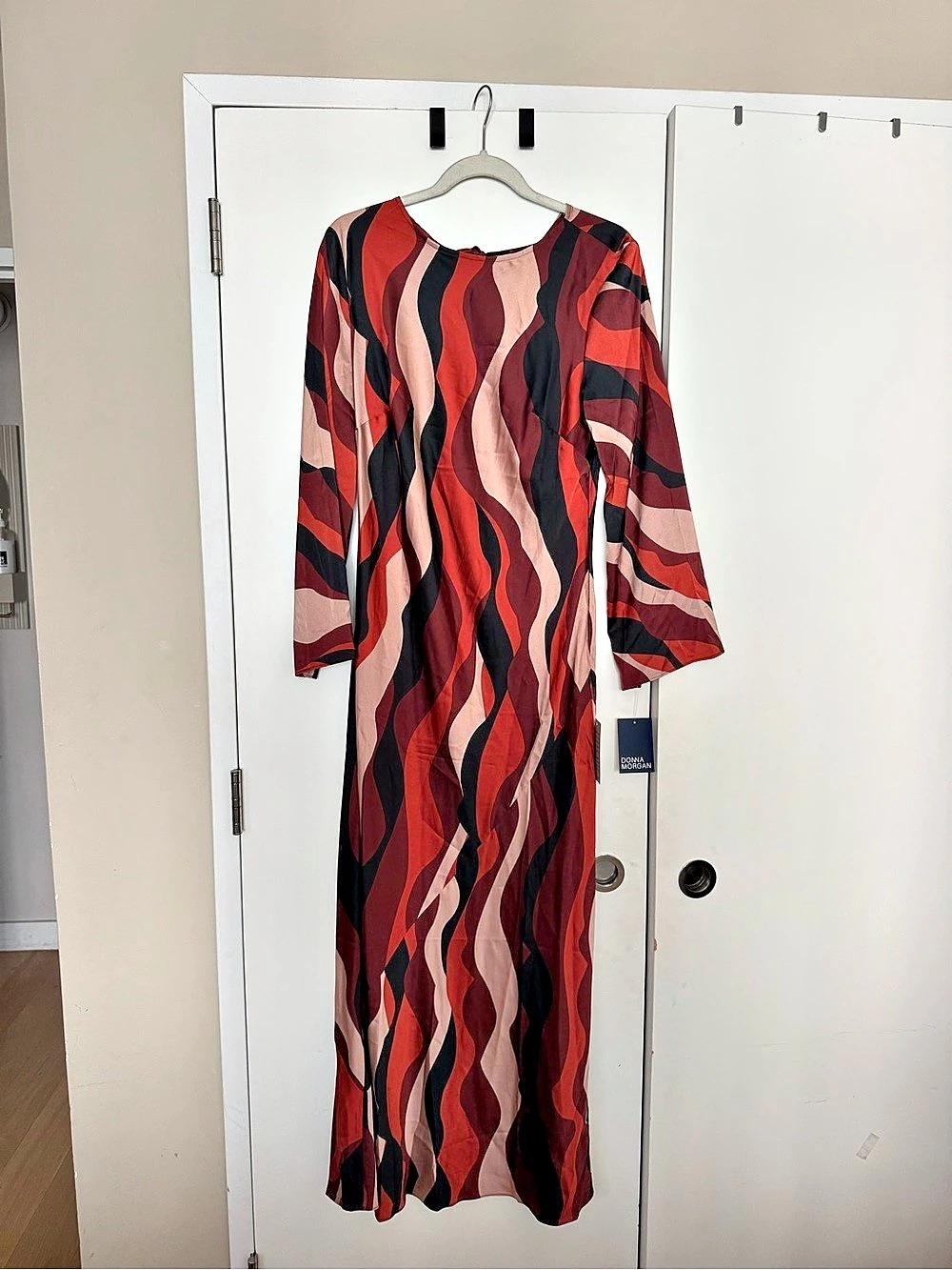 Donna Morgan Abstract Print Maxi Dress NWT
